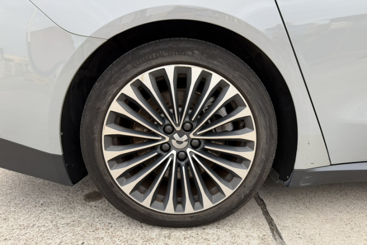 蔚来ET7 2022款 75kWh车身外观6013