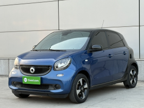 smart forfour 2018款 0.9T 66千瓦风尚型