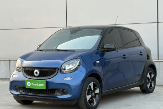 smart forfour 2018款 0.9T 66千瓦风尚型
