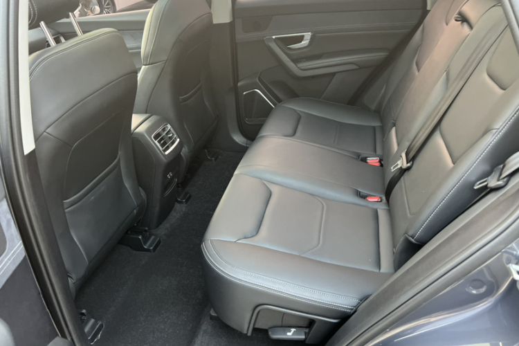 比亚迪 宋Pro新能源 2019款 DM 1.5T 四驱性能版豪华型中控内饰7001