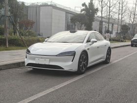 鸿蒙智行 智界S7 2024款 Max+ 后驱超航智驾版