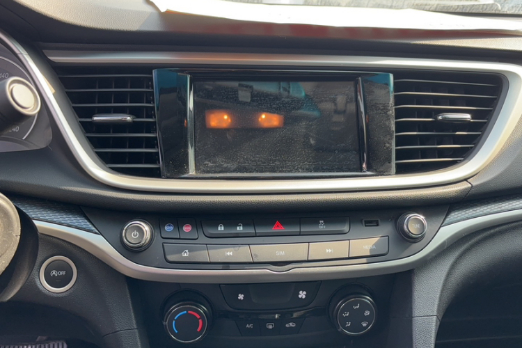 别克 英朗 2021款 改款 1.3T 自动轻混动进取型局部细节16