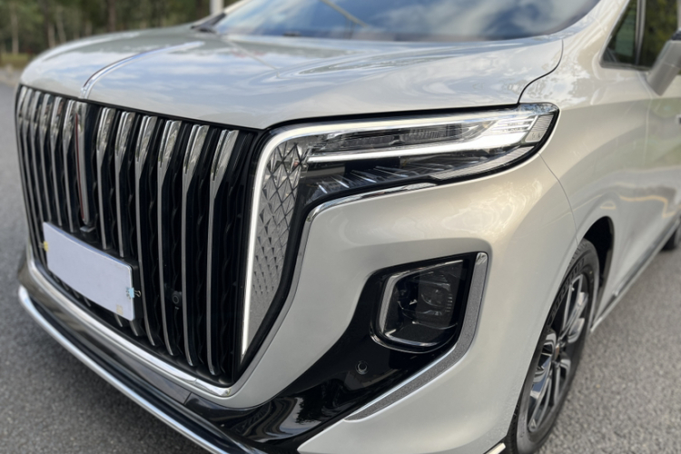 红旗HQ9 2023款 2.0T 智联旗享版局部细节36