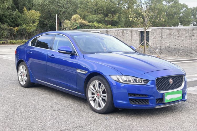 捷豹XEL 2019款 2.0T 200PS 尊享版车身外观6001