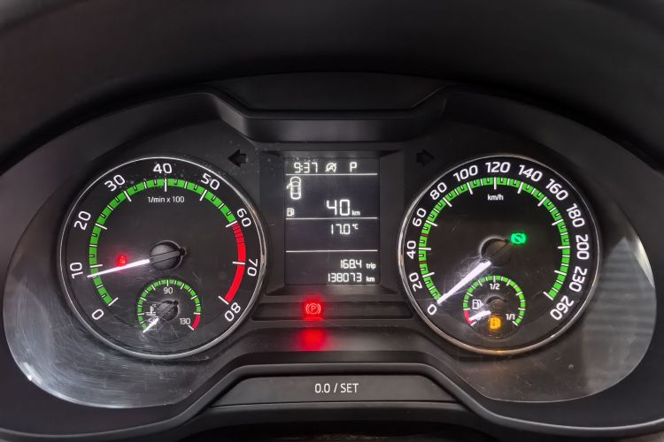 斯柯达 明锐 2019款 1.5L 自动智行舒适版 国VI中控内饰15