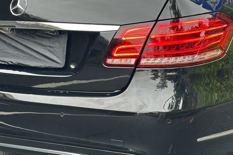 奔驰E级 2015款 E 200 L车身外观6005