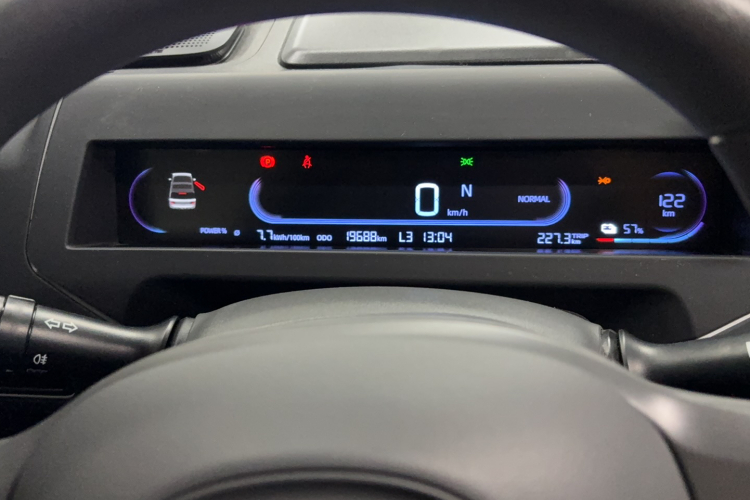 吉利银河 2023款 熊猫mini 200km 耐力熊中控内饰15