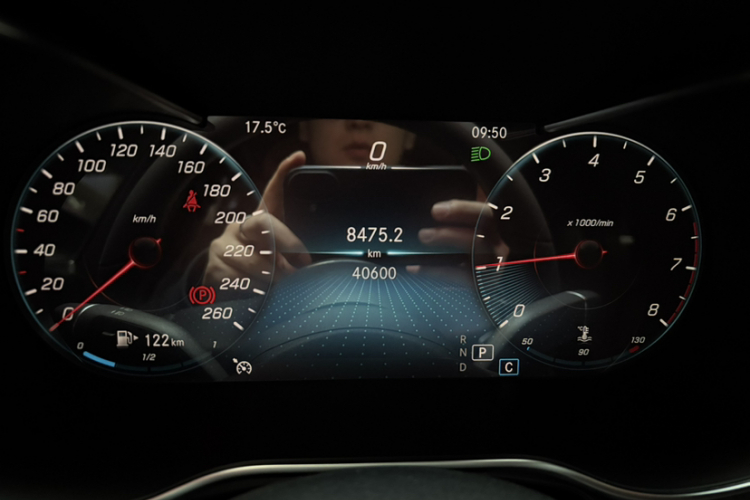 奔驰GLC 2022款 改款三 GLC 260 L 4MATIC 动感型中控内饰15