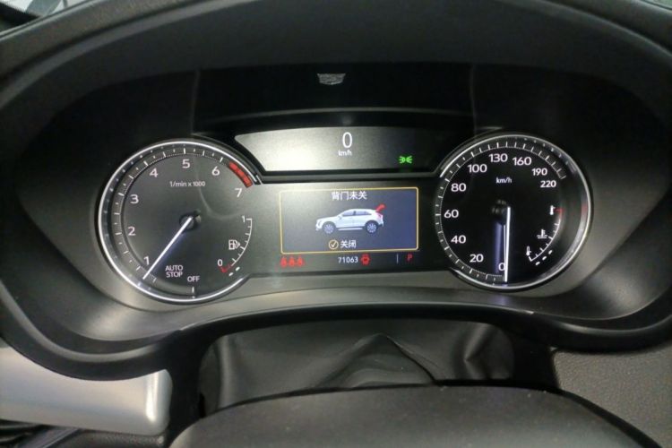 凯迪拉克XT4 2021款 28T 两驱豪华型中控内饰15