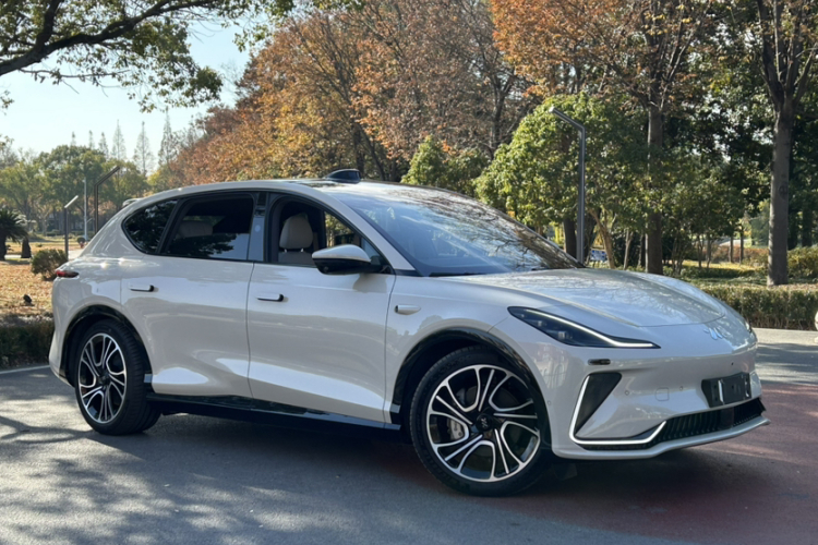 智己汽车 智己LS7 2025款 焕新版 Ultra车身外观6001