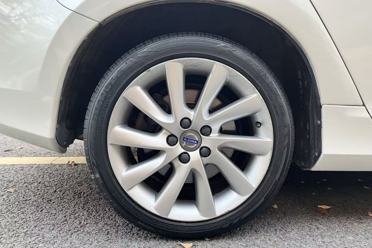 沃尔沃S60 2016款 S60L T4 智远版车身外观6007