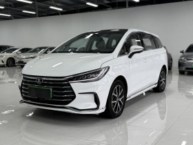 比亚迪 宋MAX新能源 2022款 DM-i 105KM 旗舰型