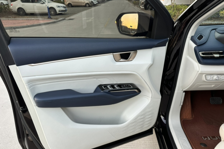 五菱汽车 五菱凯捷 2023款 2.0L DHT奢享型局部细节9001