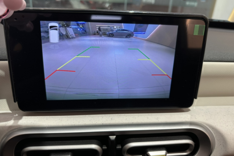 五菱汽车 宏光MINIEV 2024款 第三代 215km 进阶版中控内饰7009