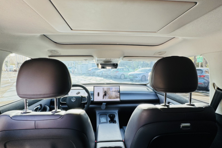 零跑汽车 零跑C16 2024款 增程 200激光雷达版中控内饰7005