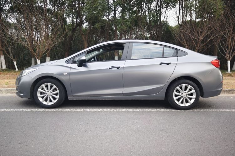 雪佛兰 科鲁兹 2017款 1.5L 自动先锋天窗版车身外观6005