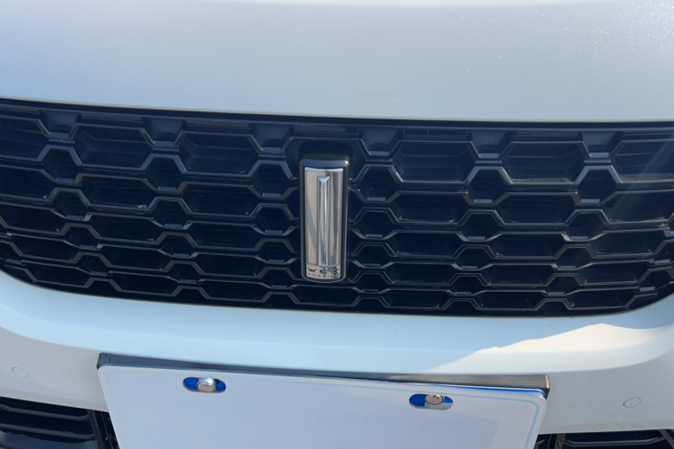 魏牌 VV5 2017款 2.0T 旗舰型车身外观6015