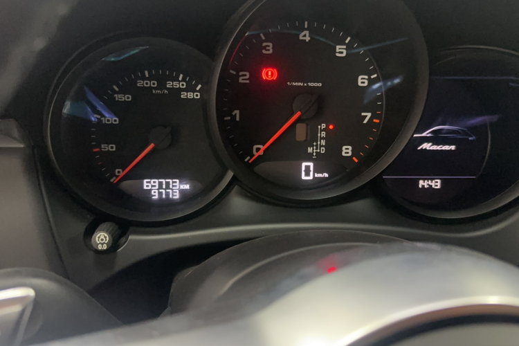 保时捷 2016款 Macan 2.0T中控内饰15