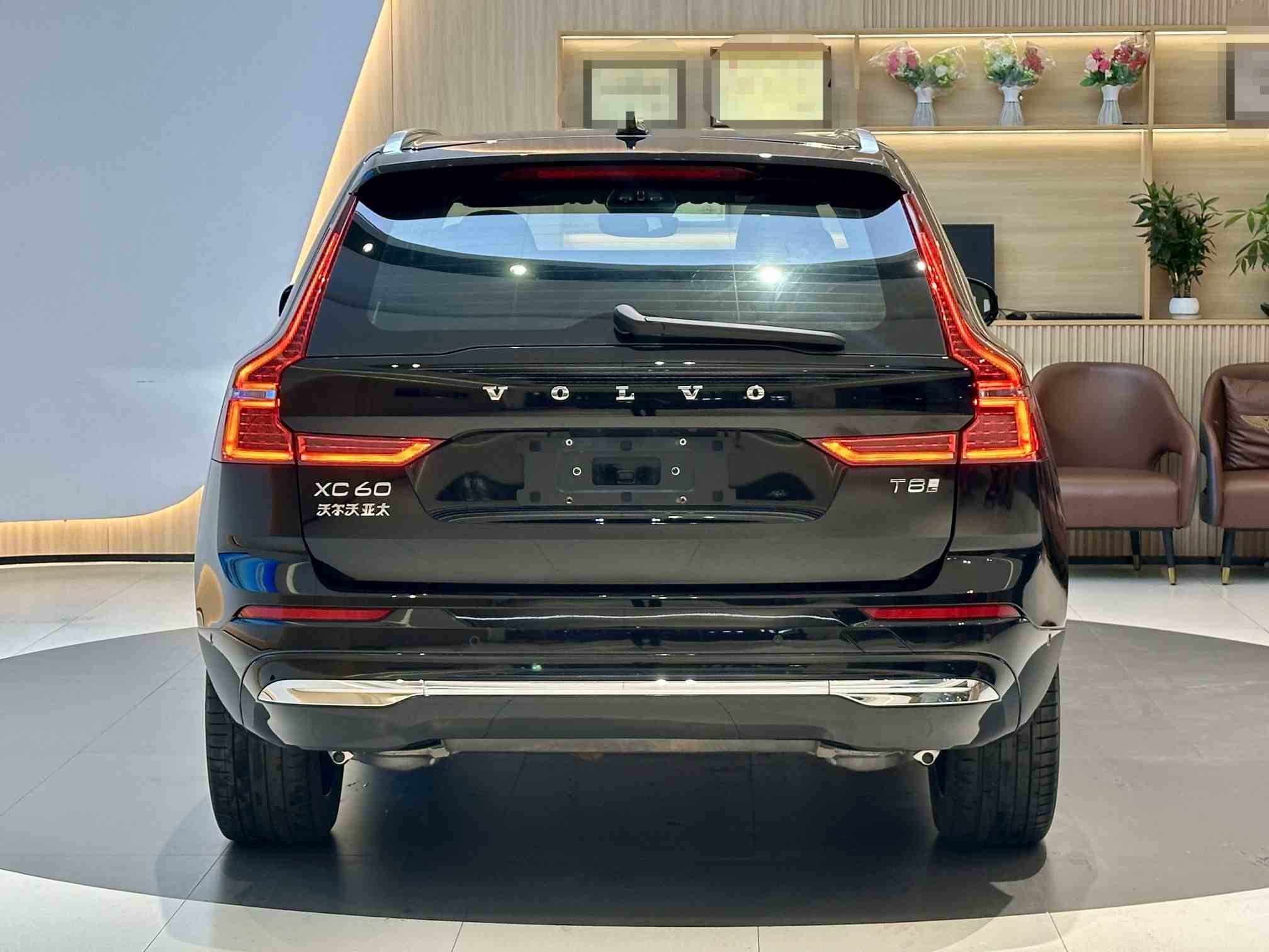 沃尔沃XC60新能源 2025款 插电式混动 长续航四驱智雅豪华版(5)
