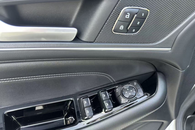 福特 锐界 2018款 EcoBoost 245 四驱尊锐型Plus 7座 国V中控内饰7003