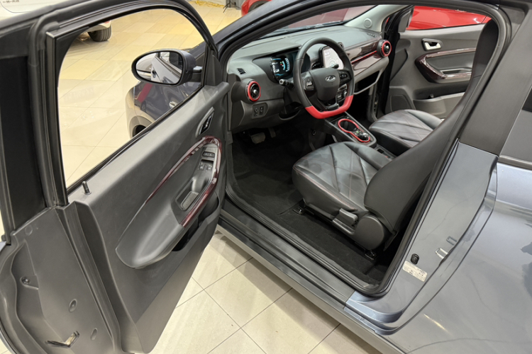 奇瑞 小蚂蚁 2022款 甜粉款 半糖版 磷酸铁锂 29.2kWh 30kW 301km中控内饰7002