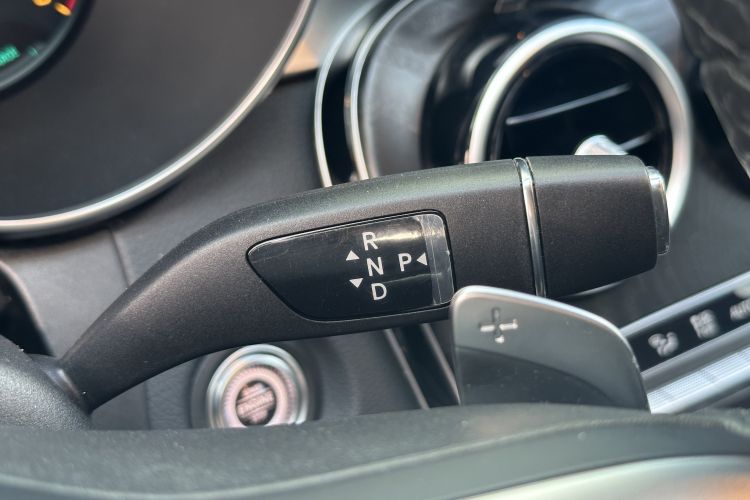 奔驰C级 2020款 C 260 L 运动版局部细节18