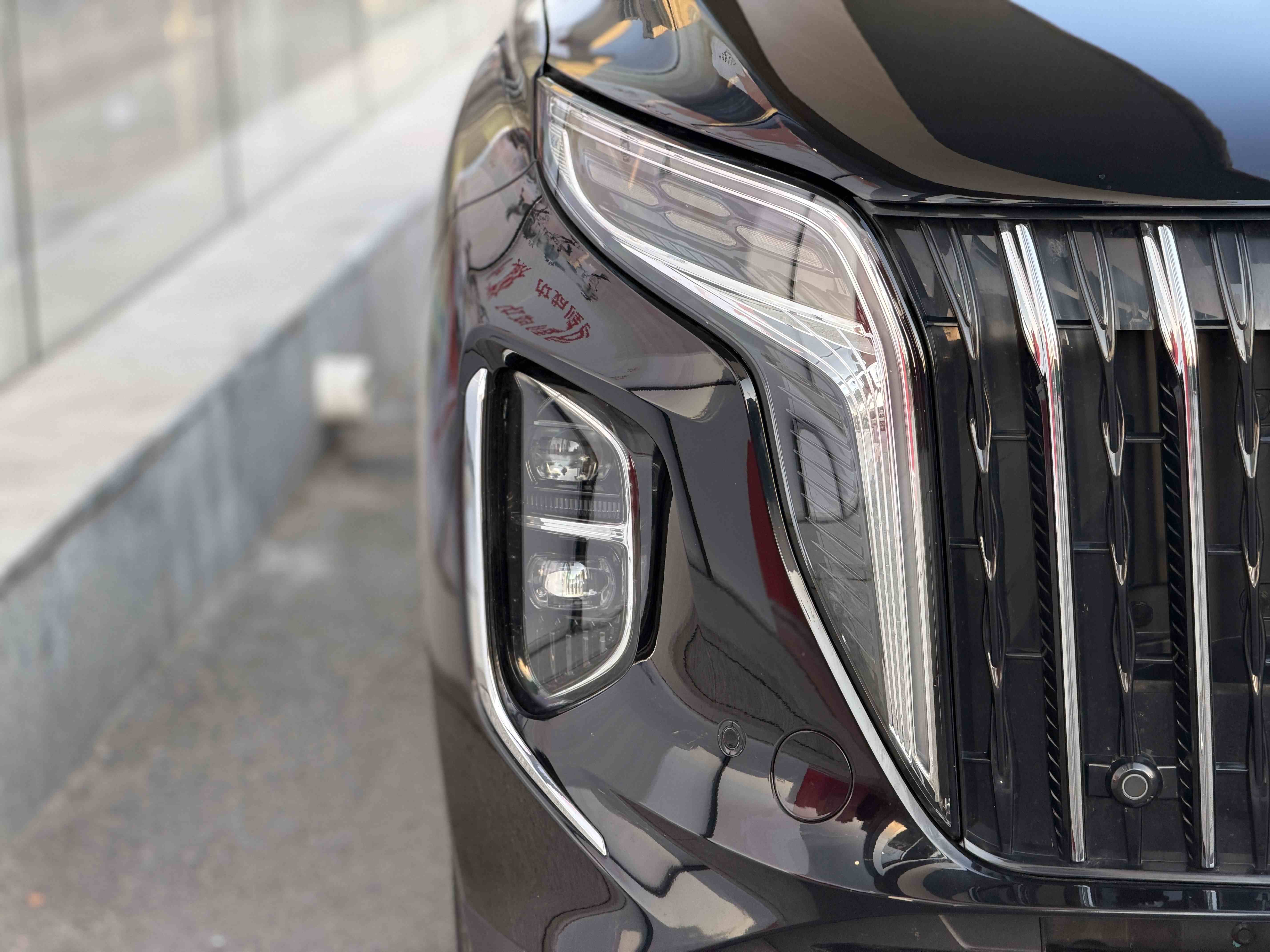 红旗HS7 PHEV 2024款 2.0T PHEV 四驱旗畅版 7座(5)