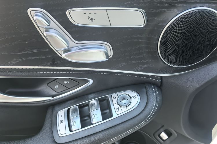 奔驰C级 2016款 C 200 L 运动型中控内饰7007