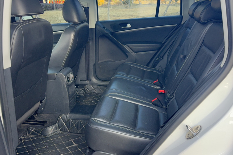 大众 途观 2016款 300TSI 自动两驱豪华版中控内饰7004