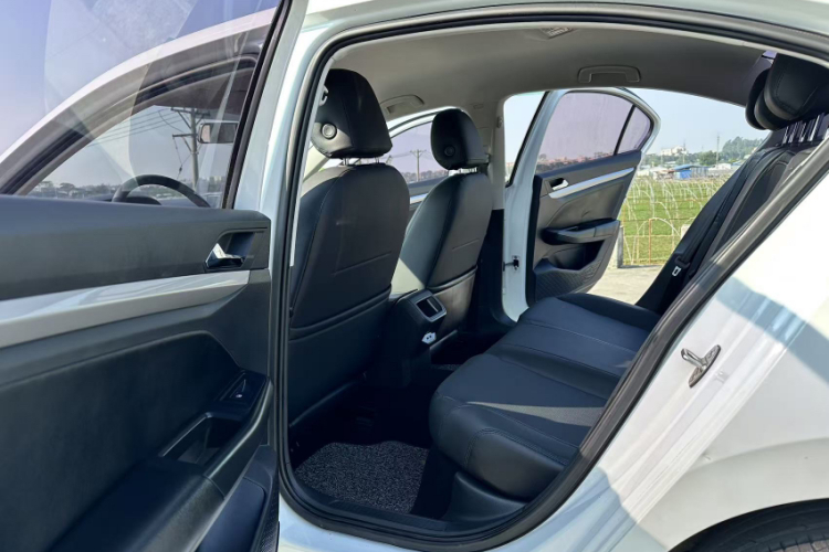 大众 宝来 2020款 1.5L 自动时尚型中控内饰7002