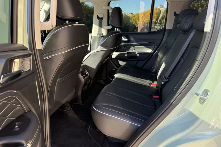 坦克300 2024款 2.0T 穿越者中控内饰7003