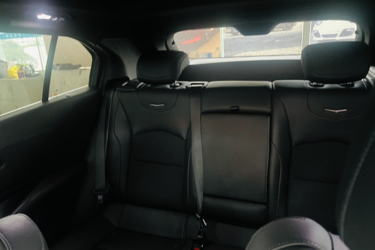 凯迪拉克XT4 2021款 28T 两驱技术型中控内饰7006