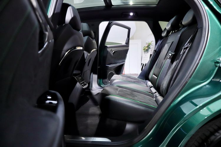 岚图汽车 岚图FREE 2025款 318 318km 后驱环游版中控内饰7005