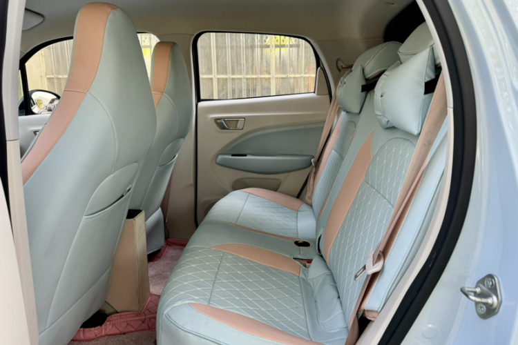 零跑汽车 零跑T03 2023款 403轻享版中控内饰7002