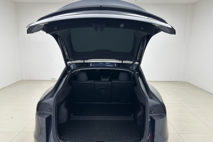 特斯拉 Model Y 2025款 后轮驱动版局部细节23