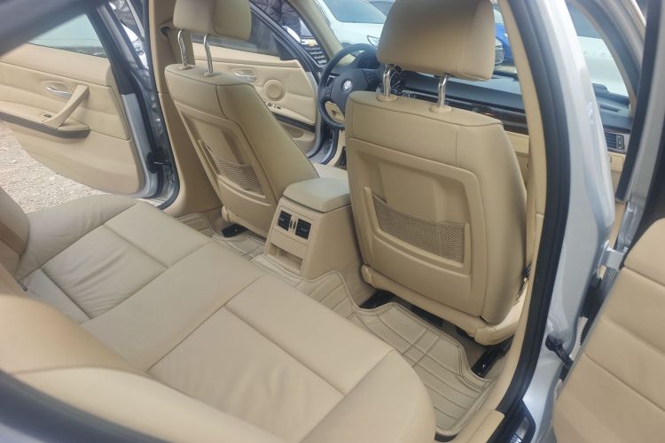 宝马3系 2012款 320i 时尚型中控内饰7003