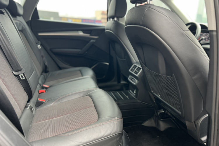 奥迪Q5L 2018款 45 TFSI 尊享时尚型 国VI中控内饰7007