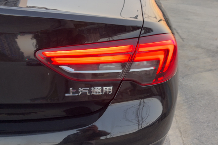 别克 君威 2019款 20T 精英型 国VI车身外观6006