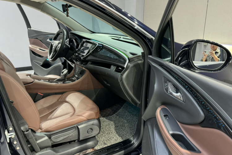 别克 昂科威 2021款 532T 两驱精英型中控内饰7001