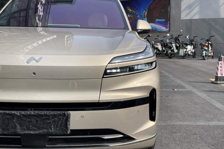 乐道L90 2025款 Ultra 六座版车身外观6010