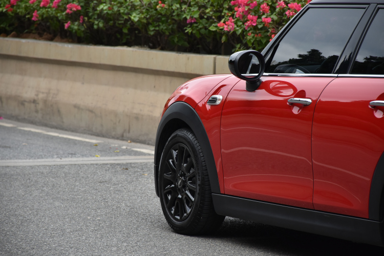 MINI 2019款 1.5T COOPER 经典派 五门版车身外观6011