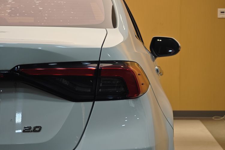 丰田 亚洲狮 2021款 2.0L 尊贵版车身外观6008