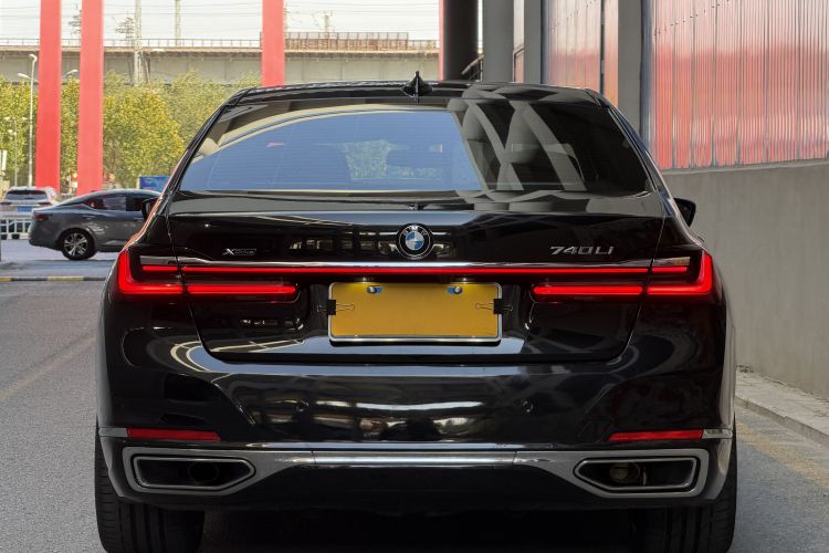 宝马7系 2019款 改款 740Li xDrive 行政型 豪华套装车身外观6003