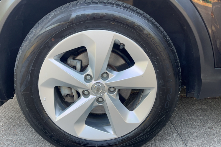 日产 逍客 2019款 2.0L CVT智享版局部细节9004