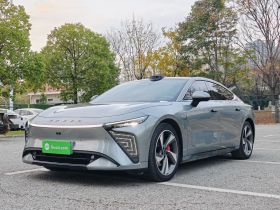 星途 星纪元 ES 2024款 Ultra四驱性能版