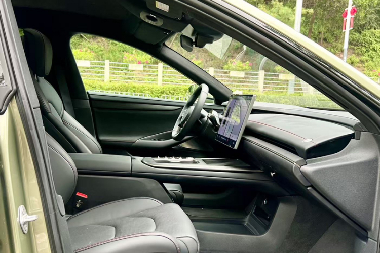 小米汽车 小米SU7 2024款 四驱超长续航高阶智驾Max版中控内饰7003