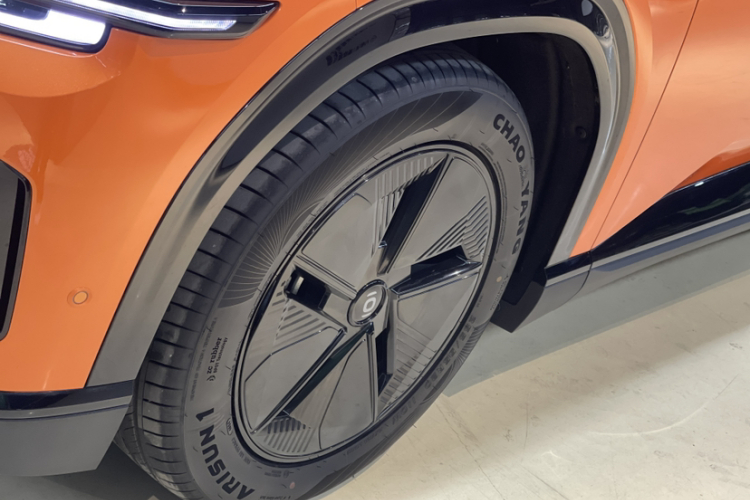 长安启源E07 2025款 增程 四驱 39kWh Max智驾版车身外观6006