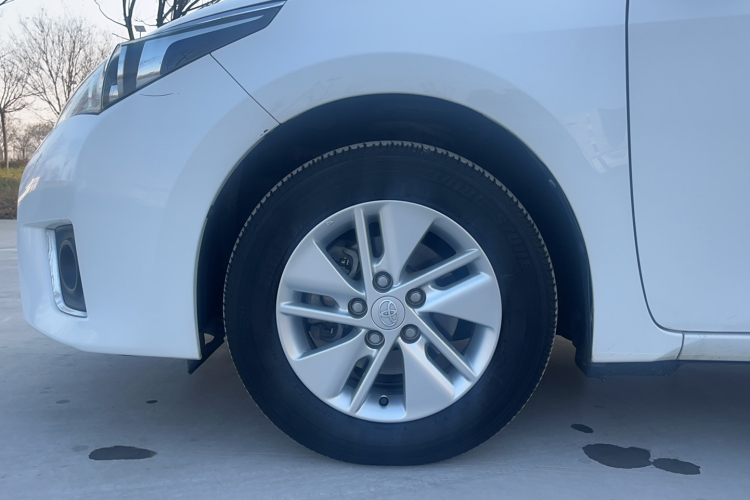 丰田 卡罗拉 2017款 1.2T 手动GL车身外观6009