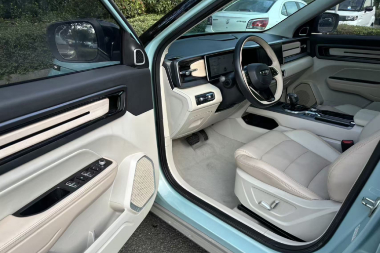 吉利汽车 吉利icon 2023款 1.5TD 巧克力醇臻版局部细节19