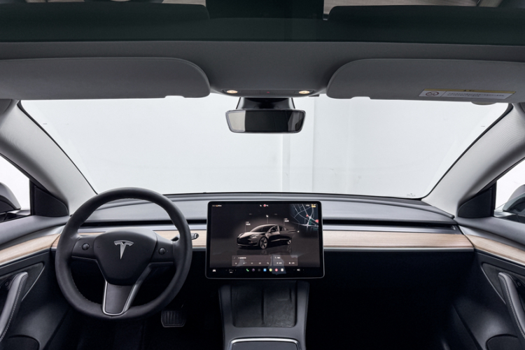 特斯拉 Model 3 2022款 后轮驱动版中控内饰7002